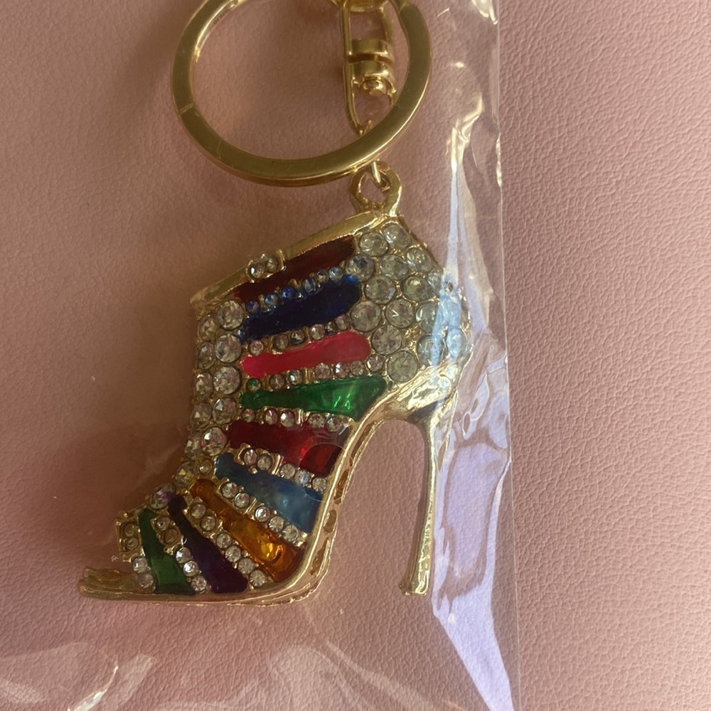 Multi Color High Heel Keychain - Picture 2 of 2